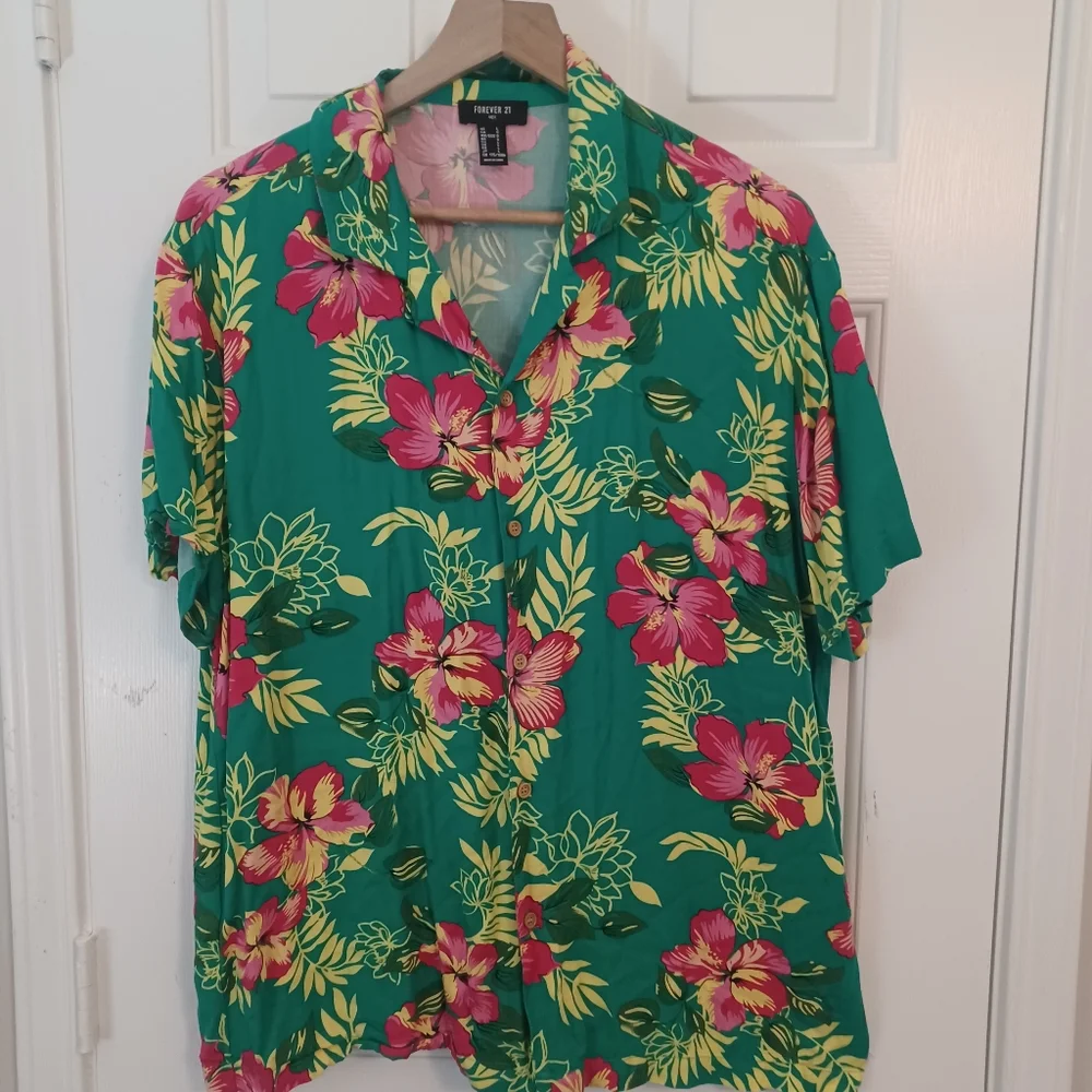 Forever 21 Men Hawaiian Print Resort Shirt Men's Sz L